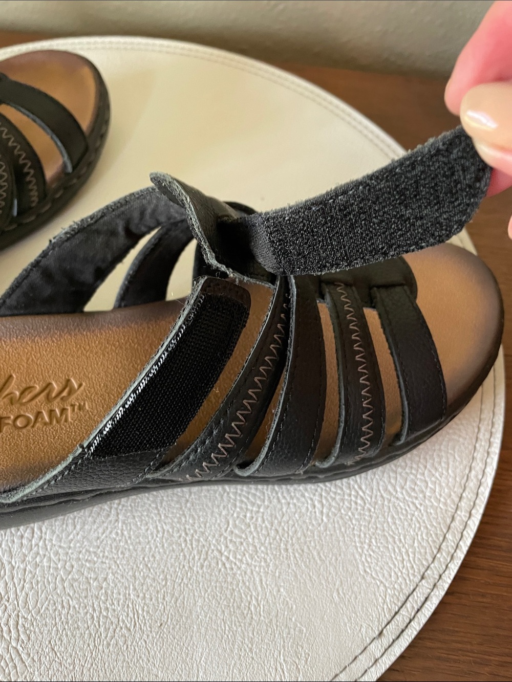 Skechers Luxe Foam Slip on Sandals Very Good Used Condition - Picture 6 of 12
